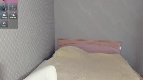 Lora online show from September 11, 2025, 8:03 am