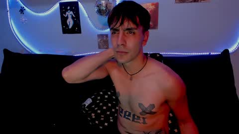 Snapshot of lord_apoloo chatting on May 2, 2026, 5:23 am Apolo online show from May 2, 2026, 5:23 am