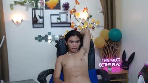 lord_hotasian online show from November 28, 2025, 8:55 pm