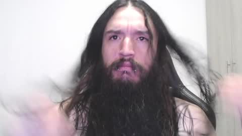  independent model online show from December 18, 2024, 8:36 pm