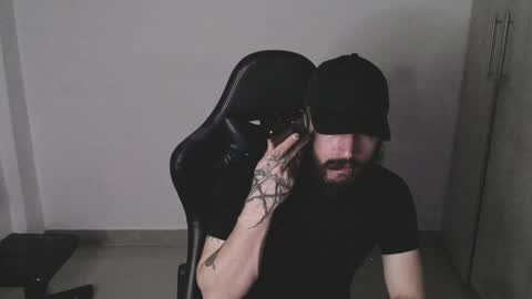  independent model online show from December 21, 2024, 5:36 am