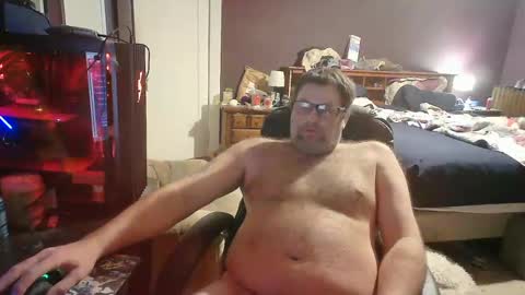 lordimarans room online show from February 9, 2025, 5:50 am