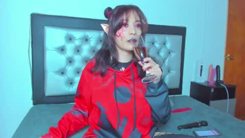 Lore Depp online show from March 7, 2025, 6:57 am