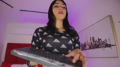 LORELI online show from September 15, 2025, 3:17 am