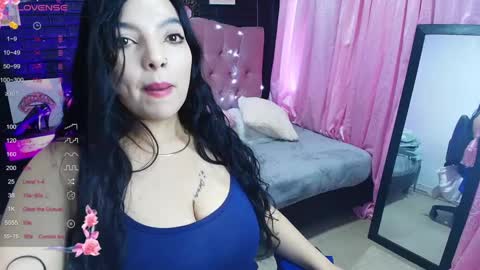 Loren online show from September 20, 2025, 10:00 pm