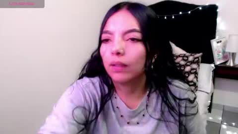 Snapshot of loren_44tits chatting on June 21, 2026, 8:22 pm Loren online show from June 21, 2026, 8:22 pm