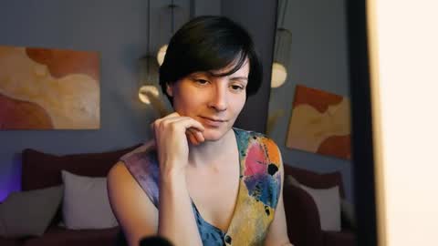 Snapshot of loren_daze chatting on May 19, 2026, 7:04 am Loren online show from May 19, 2026, 7:04 am