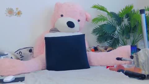 Snapshot of lorena422 chatting on March 5, 2025, 9:38 am Hi Im Lorena an independent model Im waiting for you for any craziness you dream of... online show from March 5, 2025, 9:38 am