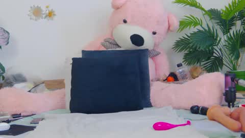 Snapshot of lorena422 chatting on March 7, 2025, 8:23 am Hi Im Lorena an independent model Im waiting for you for any craziness you dream of... online show from March 7, 2025, 8:23 am