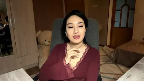 Kira online show from June 11, 2026, 1:20 pm
