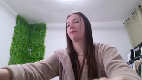 Amelia online show from February 21, 2025, 8:05 pm