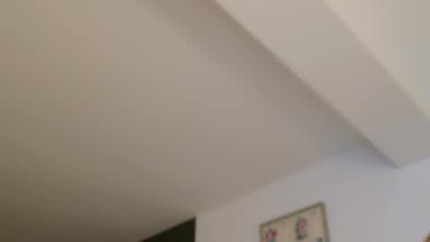 Amelia online show from October 15, 2025, 6:52 pm