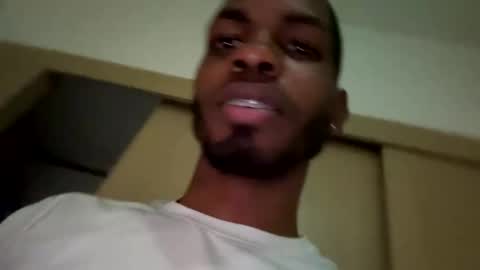 lorenzo17a online show from December 29, 2024, 2:06 am