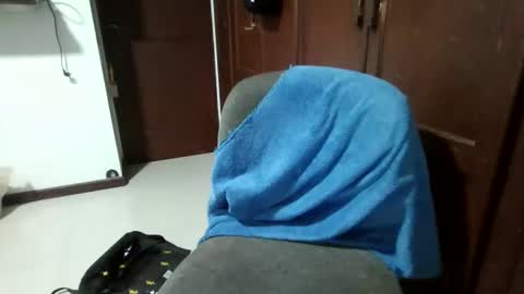 Lorenzo ricci online show from February 23, 2026, 2:42 am