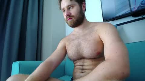 Snapshot of lorenzolux chatting on May 8, 2026, 6:19 am Lorenz online show from May 8, 2026, 6:19 am