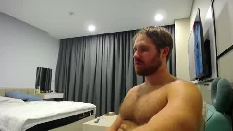 Snapshot of lorenzolux chatting on May 15, 2026, 3:41 pm Lorenz online show from May 15, 2026, 3:41 pm