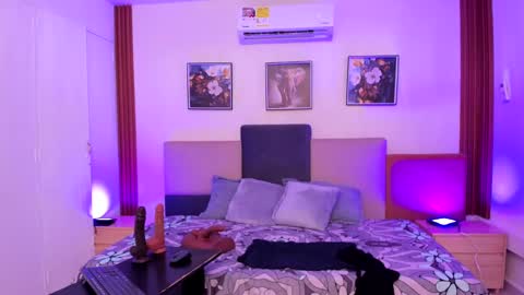 lorena online show from September 28, 2025, 2:17 am