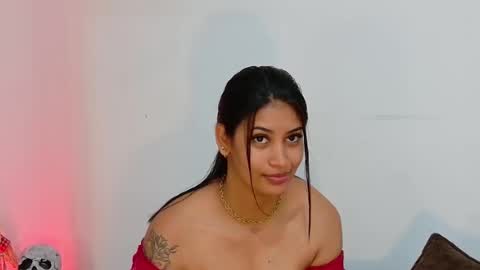 loretahorny online show from October 21, 2025, 3:02 pm