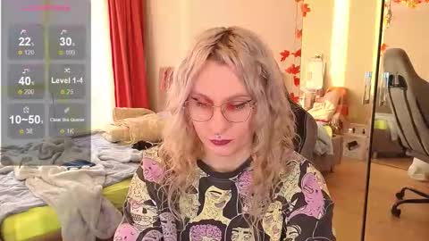 Lori -----------------------------------    online show from September 17, 2025, 3:24 pm