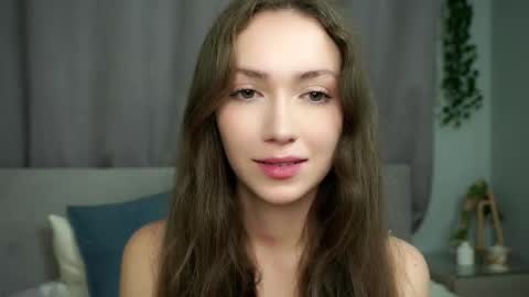 Naomi online show from September 24, 2025, 10:13 pm