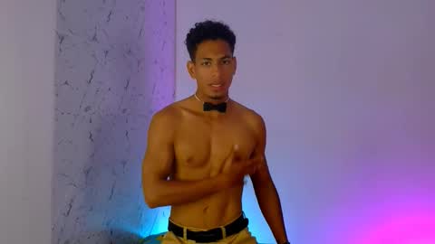 Lorian Vikel  online show from March 8, 2026, 11:52 pm