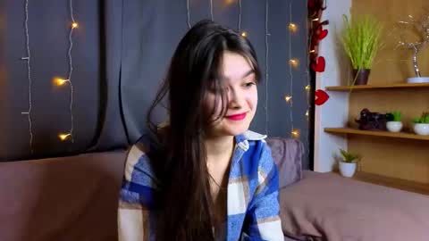 Nicole online show from March 26, 2026, 8:47 pm