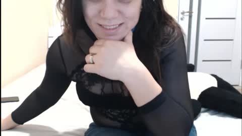 LorraGrey online show from February 3, 2025, 8:13 am