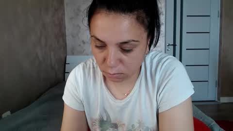 Snapshot of lorragrey chatting on June 9, 2026, 3:40 am LorraGrey online show from June 9, 2026, 3:40 am
