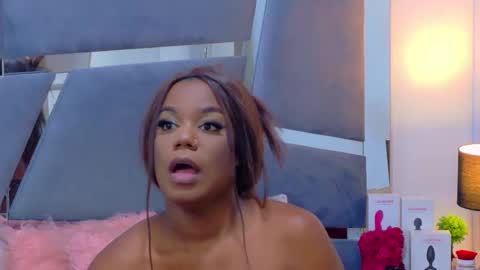 lorraine_johnson online show from April 18, 2026, 7:07 pm