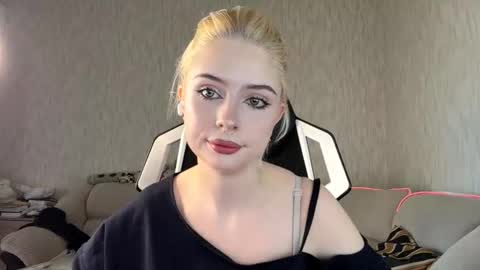 Isabel online show from November 19, 2025, 11:10 am