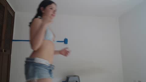 nefisa nef online show from February 19, 2025, 6:21 pm