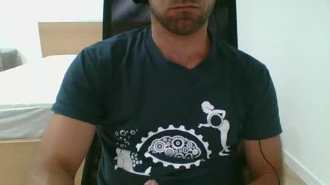 Snapshot of lostimidos chatting on August 4, 2026, 9:45 am Los timidos online show from August 4, 2026, 9:45 am