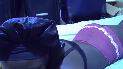 lotty_lavilla online show from October 23, 2025, 1:38 am