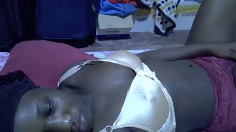 lotty_lavilla online show from January 16, 2026, 2:48 am