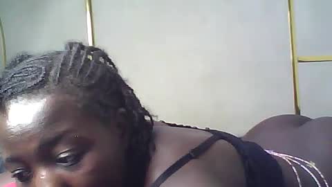 lotty_lavilla online show from June 18, 2026, 7:30 am