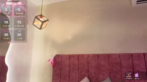 Snapshot of lou_22_ chatting on July 11, 2026, 1:03 pm Lou online show from July 11, 2026, 1:03 pm