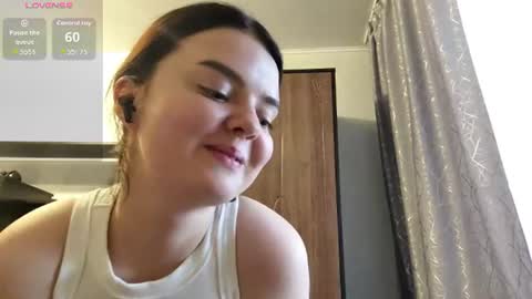 Snapshot of loudeguise chatting on June 23, 2026, 11:08 am Esma online show from June 23, 2026, 11:08 am