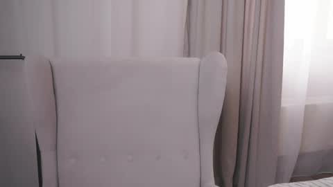 Snapshot of louettakarn chatting on April 25, 2026, 12:30 pm Sade online show from April 25, 2026, 12:30 pm