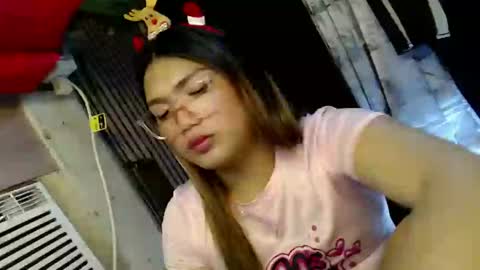 Snapshot of louheart chatting on December 29, 2024, 1:49 pm Sweet online show from December 29, 2024, 1:49 pm