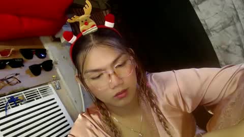 Snapshot of louheart chatting on January 9, 2025, 3:34 pm Sweet online show from January 9, 2025, 3:34 pm