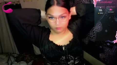 Snapshot of louheart chatting on May 21, 2026, 5:53 pm Sweet online show from May 21, 2026, 5:53 pm