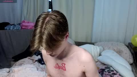 louie_evans online show from February 11, 2026, 7:57 am