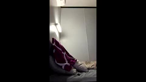 louiexctasy online show from April 23, 2026, 2:13 am