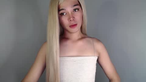 louilalicious online show from March 6, 2025, 11:25 am