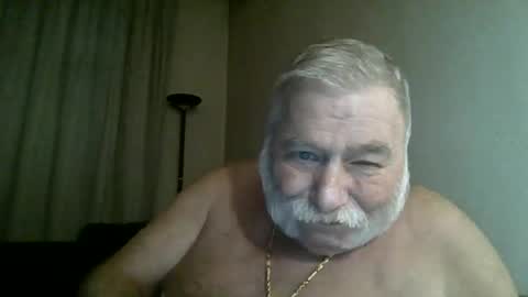 Snapshot of louis_chokdee chatting on December 7, 2024, 4:03 pm louis_chokdee online show from December 7, 2024, 4:03 pm