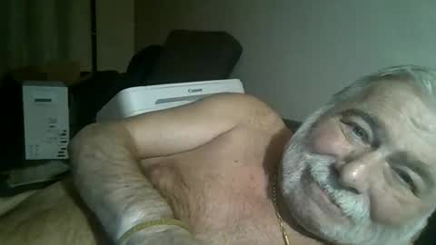 Snapshot of louis_chokdee chatting on December 9, 2024, 7:29 pm louis_chokdee online show from December 9, 2024, 7:29 pm