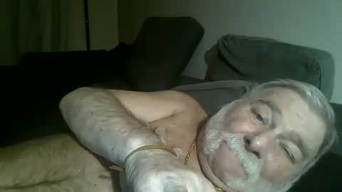 Snapshot of louis_chokdee chatting on January 2, 2025, 7:07 pm louis_chokdee online show from January 2, 2025, 7:07 pm