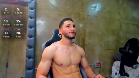 Snapshot of louis_connor chatting on March 9, 2025, 7:26 pm Louis online show from March 9, 2025, 7:26 pm