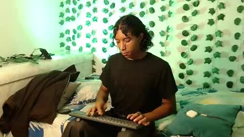 Louis Valdz online show from February 22, 2025, 12:08 pm