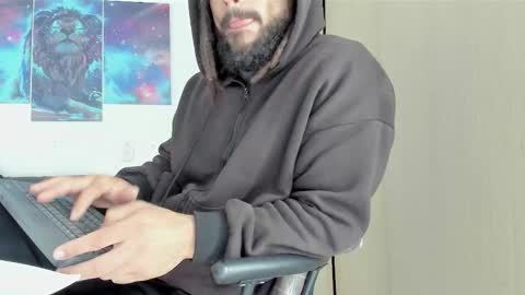 louis_marley_ online show from January 13, 2026, 5:29 pm